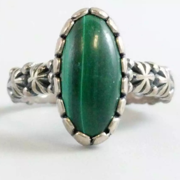 Carolyn Pollack Jewelry - Carolyn Pollack 925 Sterling Silver size 8 Vintage ring Gorgeous Detailing EUC